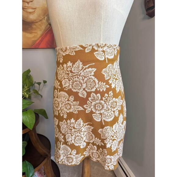 Loft Mustard Floral Sweater Skirt - Picture 3 of 7
